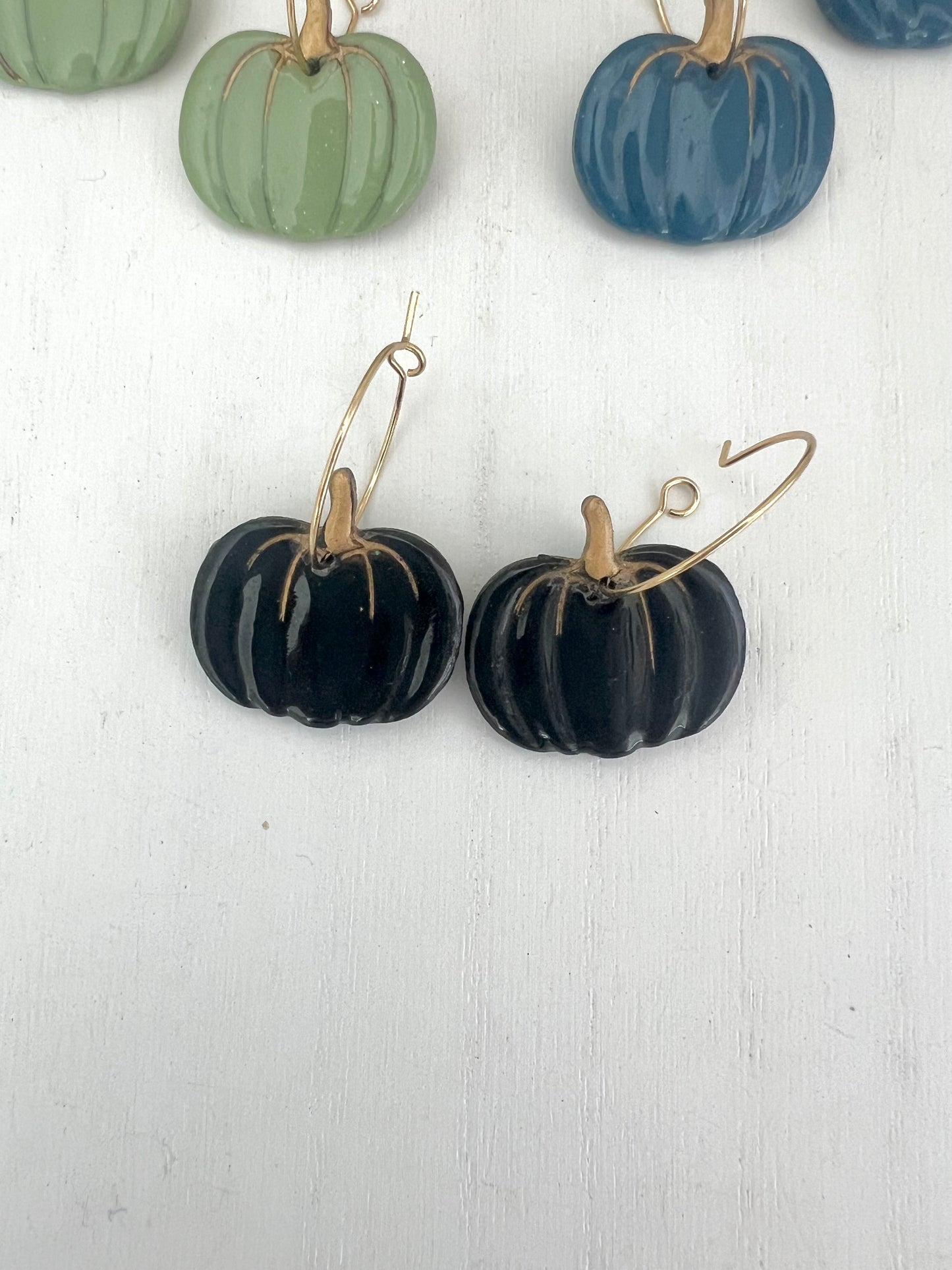 Gold Stem Resin Pumpkin Hoops