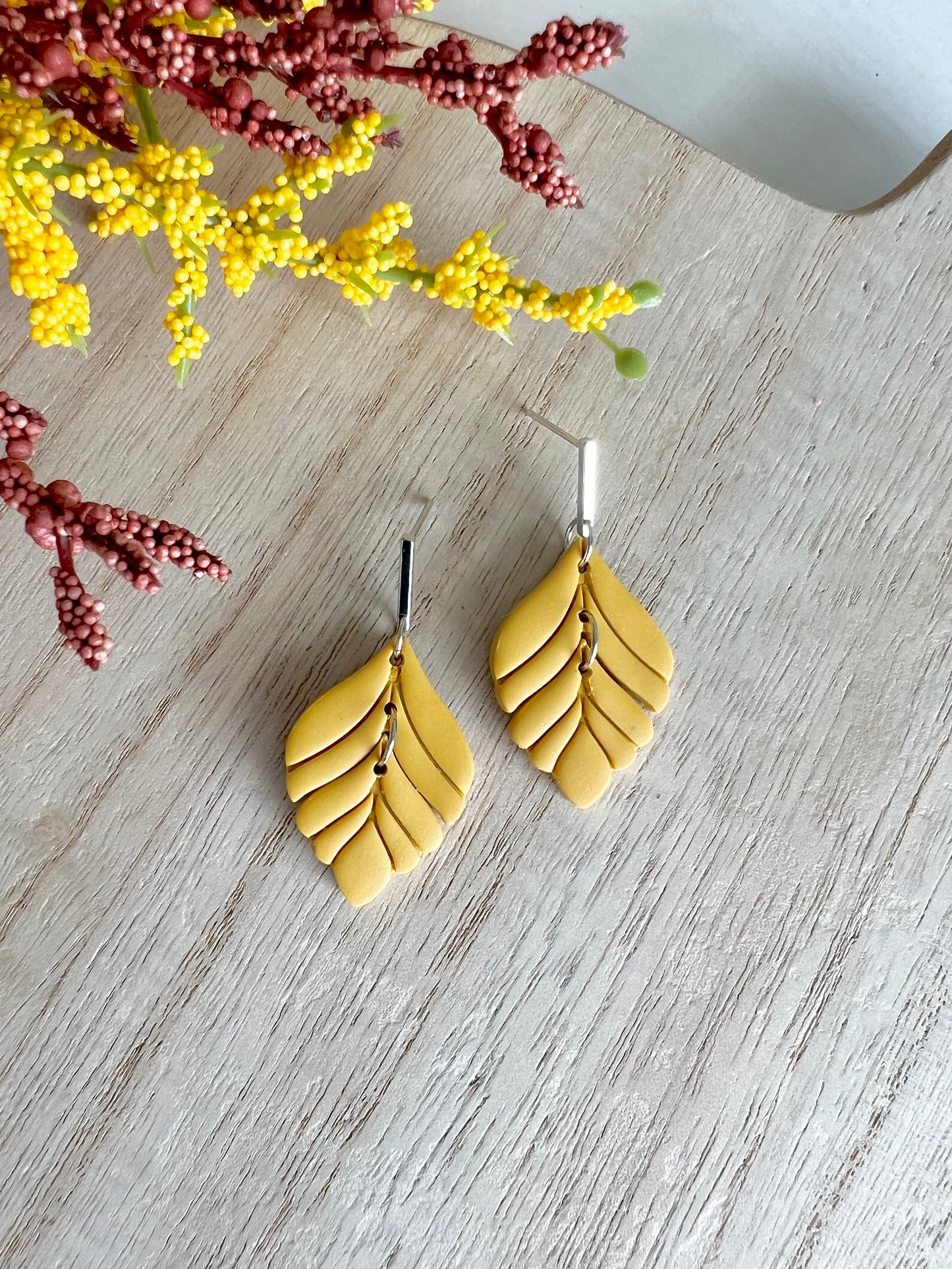 Willow Dangles