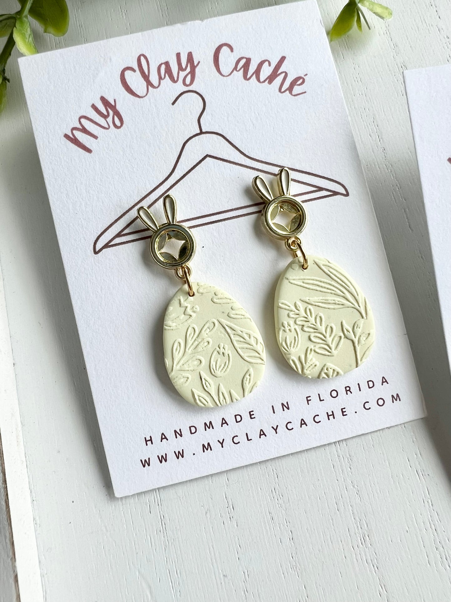 Floral Egg Dangle with Bunny Post