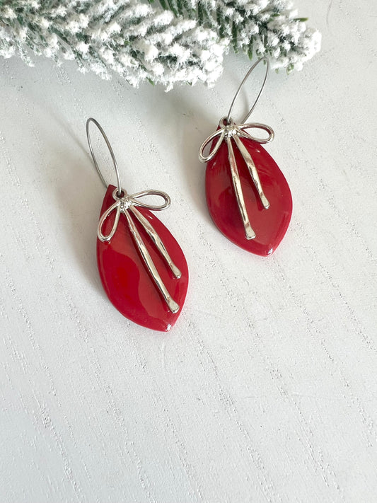 Red Resin Bow Hoops