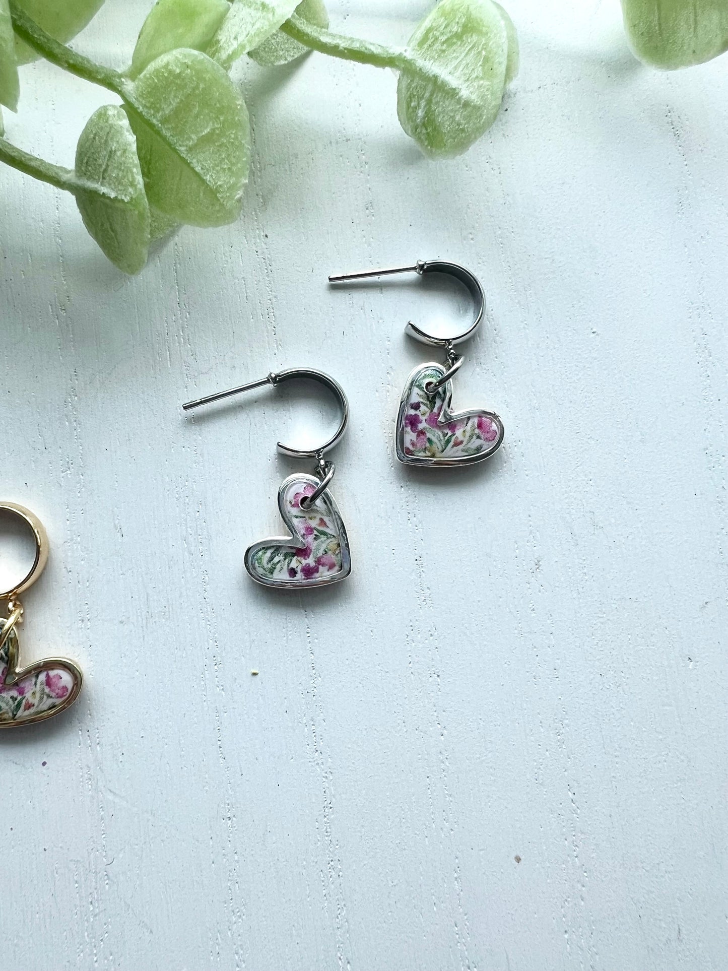 Wildflower Heart Huggy Hoops