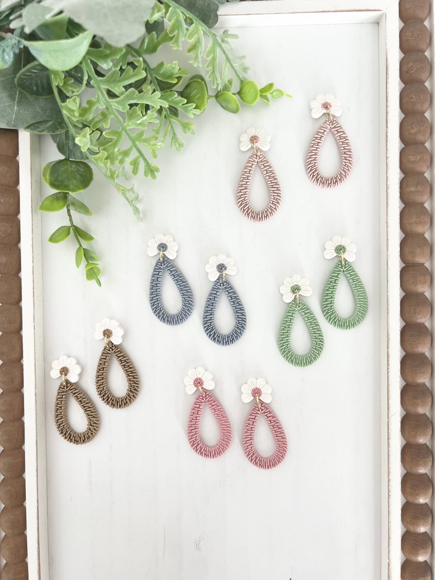 Rattan Dangels