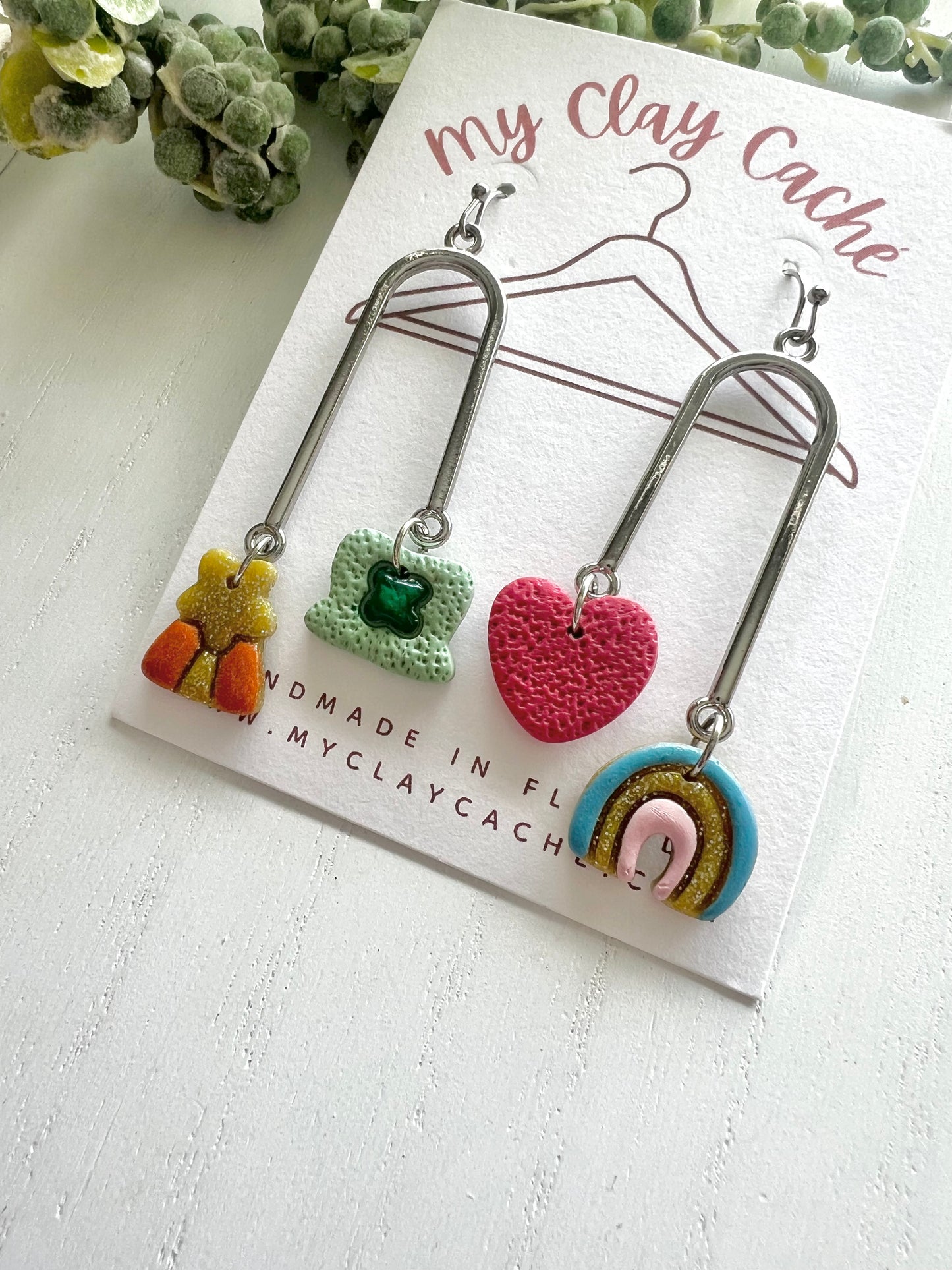Lucky Charms Arch Dangles