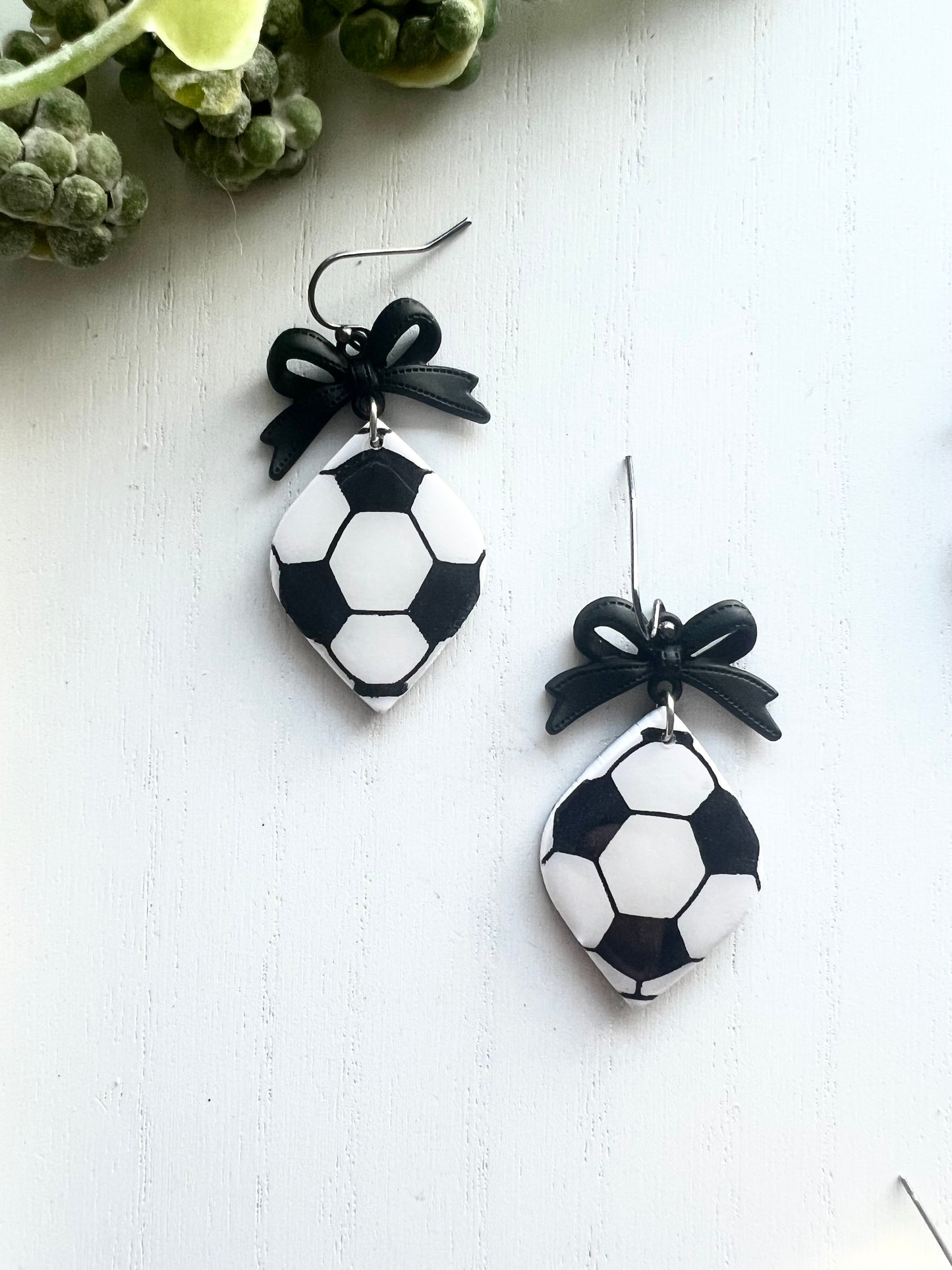 Soccer Teardrops (various sizes)