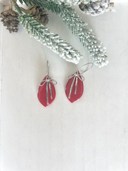 Red Resin Bow Hoops