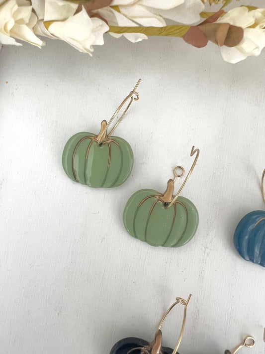 Gold Stem Resin Pumpkin Hoops